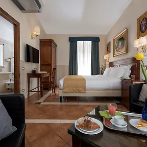 Otel Des Artistes