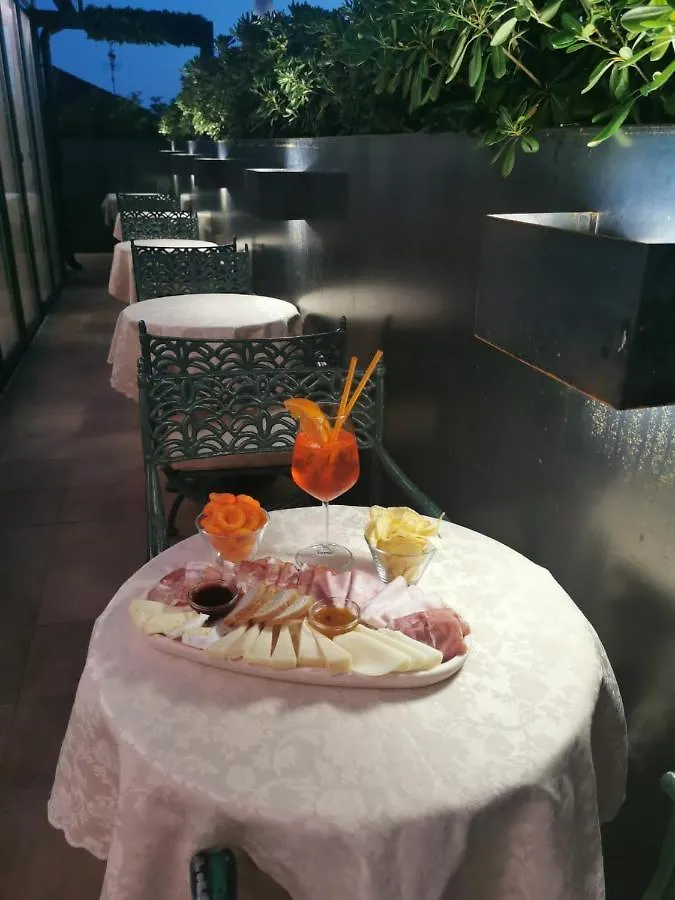 Hotel Palladium Palace Roma