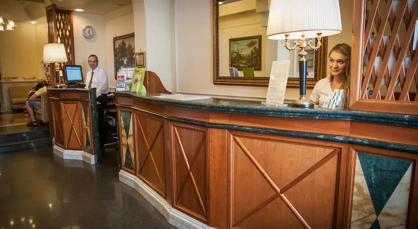 Hotel Palladium Palace Rom